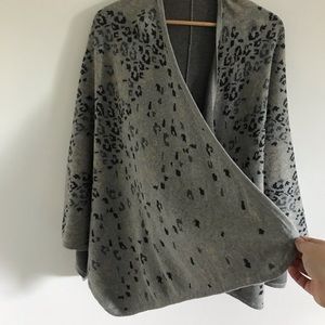 CAbi gray leopard print Gigi cape/shawl
